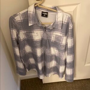 32 Degrees Gray and White Plaid Casual Button Down Shirt